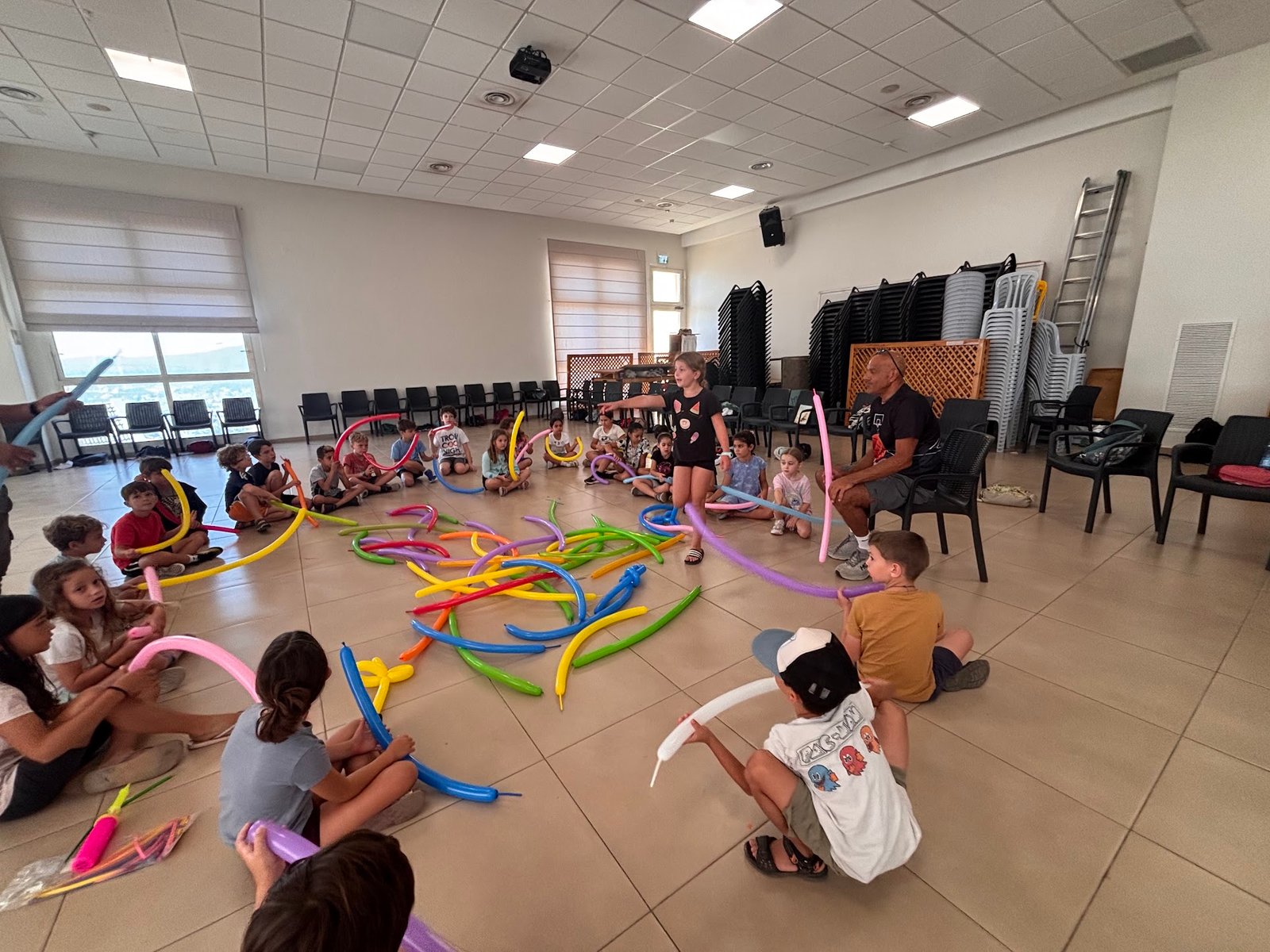 ילדים בקייטנת קיץ
